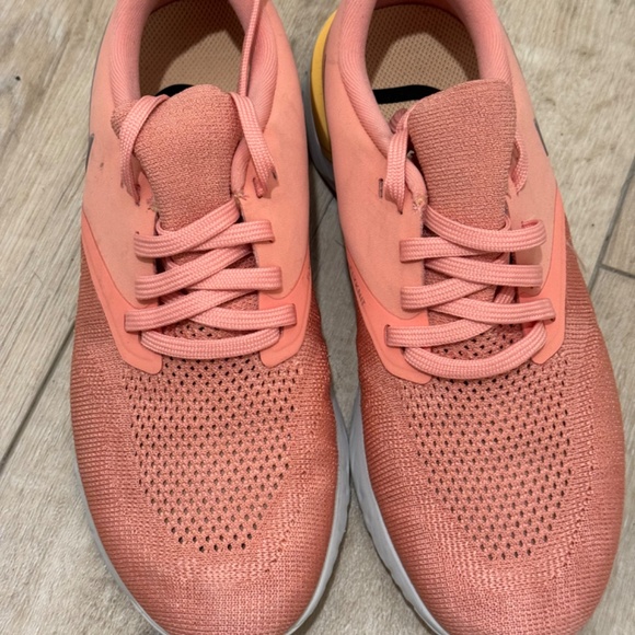 Nike Odyssey React Flyknit Runners - sz 7.5 - Picture 5 of 8